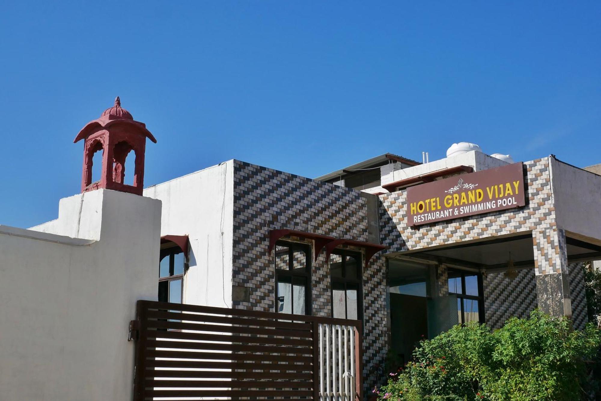 Hotel Grand Vijay 布什格尔 外观 照片
